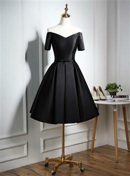 Picture of Lovely Black Color Satin Short Prom Dresses, Black Color Party Dresses